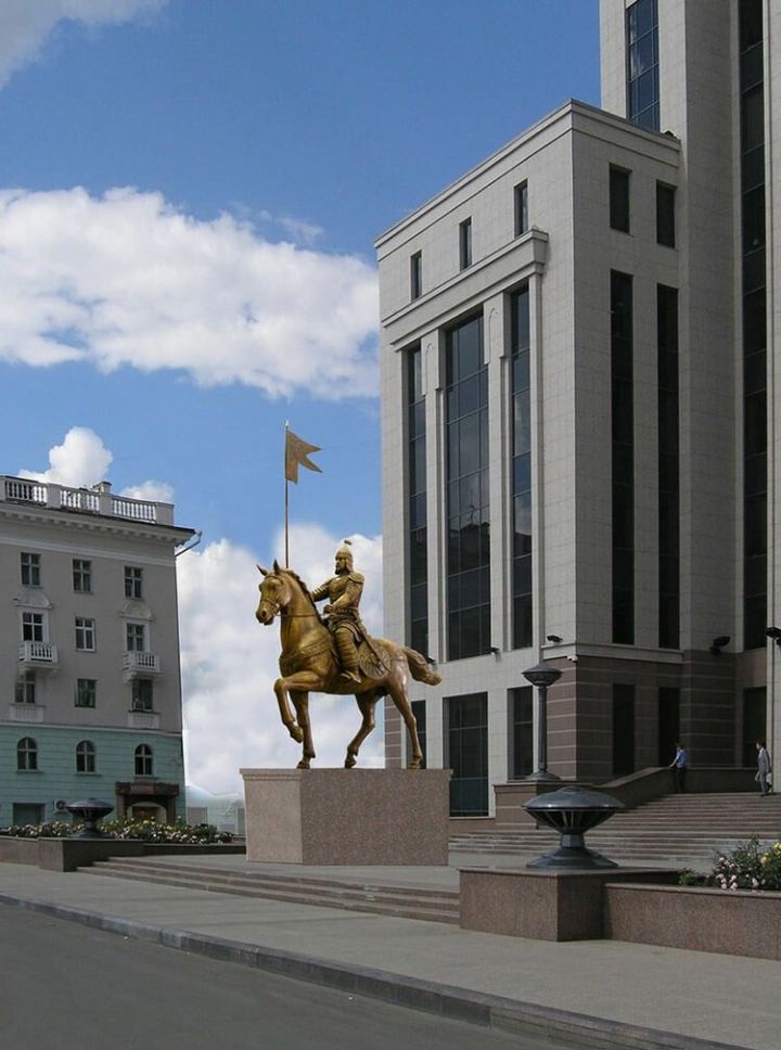 В Казани хотят установить первую конную статую с татарским ханом