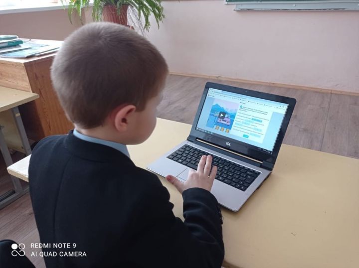 Алексеевские ученики 1-9 классов всех школ района приняли участие во Всероссийской онлайн-олимпиаде «Безопасные дороги»