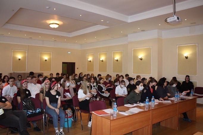 В Алексеевском состоялся районный Фестиваль среди отрядов профилактики правонарушений образовательных учреждений