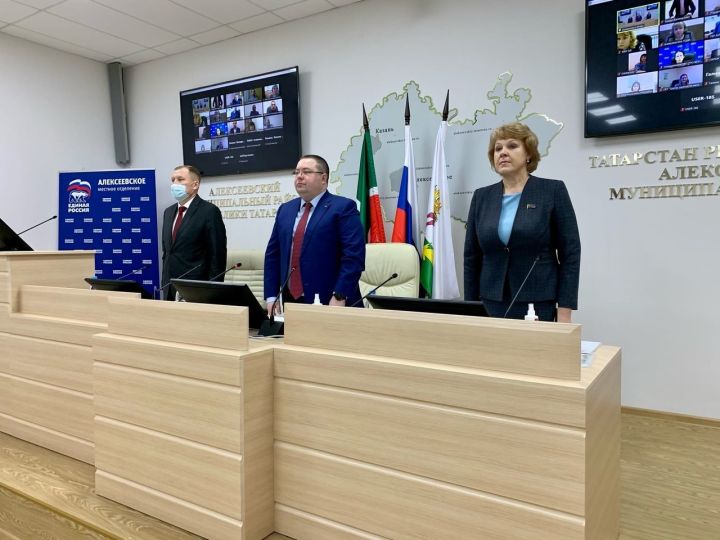 В Алексеевском состоялось 10-е заседание районного Совета Алексеевского муниципального района четвертого созыва