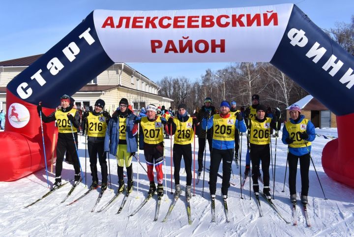 Алексеевцы закрыли лыжный сезон