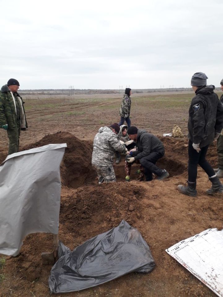 Поисковики Алексеевского района нашли на месте боев под Сталинградом три медальона с надписями и медаль «За боевые заслуги»