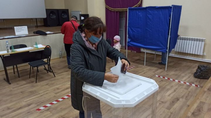 В Алексеевском районе завершился первый день голосования
