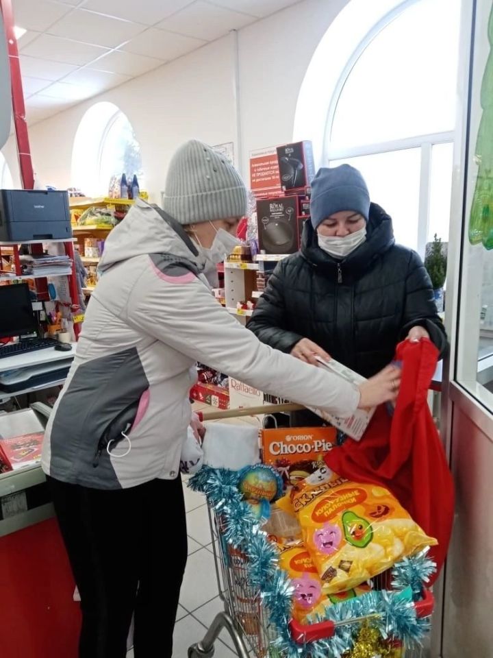 В Алексеевском прошла новогодняя благотворительная акция «Корзина радости»