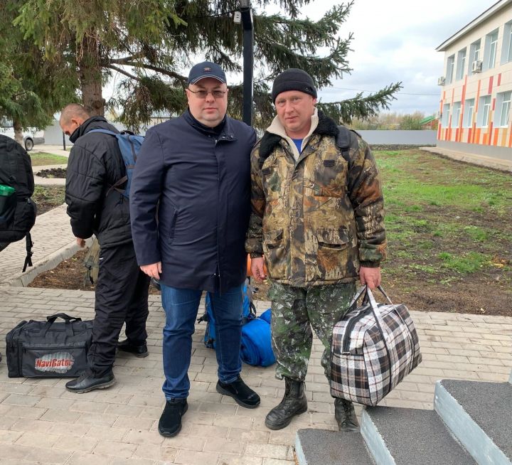 Глава одного из поселений Алексеевского района мобилизовался добровольцем