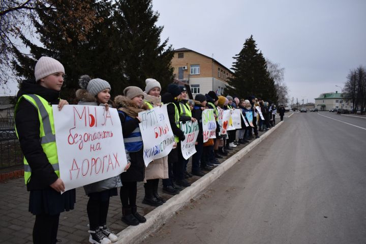 В Алексеевском прошла акция, посвященная Всемирному дню памяти жертв ДТП