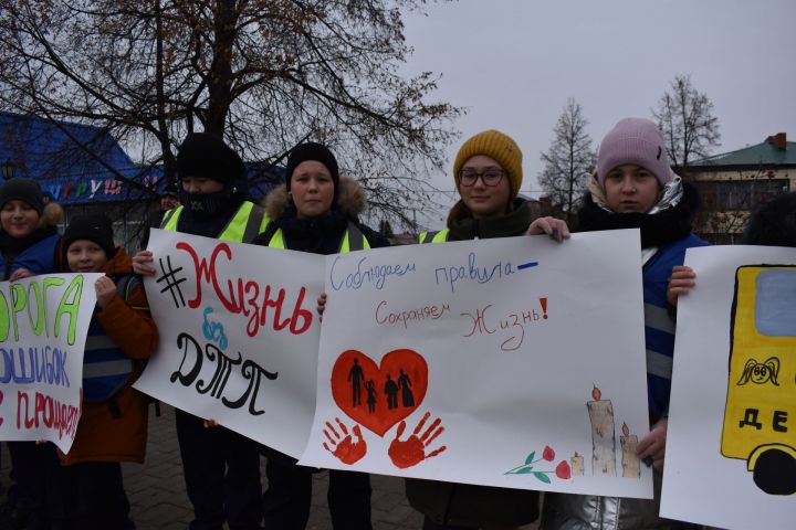 В Алексеевском прошла акция, посвященная Всемирному дню памяти жертв ДТП