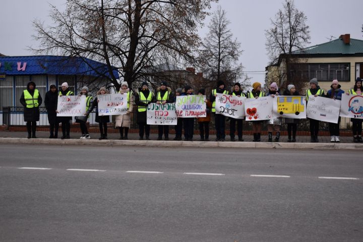 В Алексеевском прошла акция, посвященная Всемирному дню памяти жертв ДТП