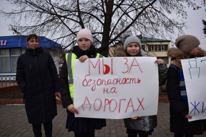 В Алексеевском прошла акция, посвященная Всемирному дню памяти жертв ДТП