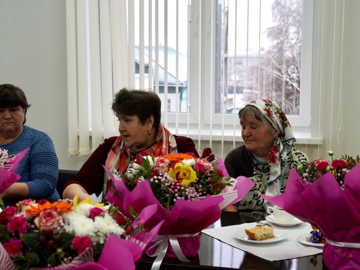 Глава Алексеевского района встретился с солдатскими матерями
