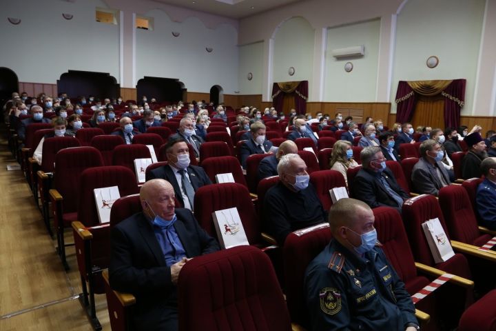 В Алексеевском состоялось 12-е заседание Совета Алексеевского муниципального района РТ четвертого созыва