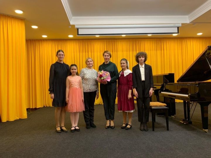 Воспитанники преподавателя Казанской консерватории выступили в Алексеевской ДШИ