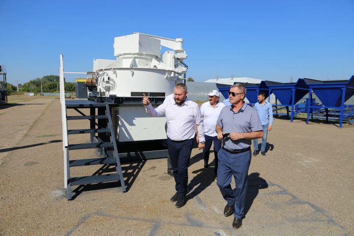 Министр транспорта и дорожного хозяйства РТ посетил завод «ТАТМАШ» в Алексеевском