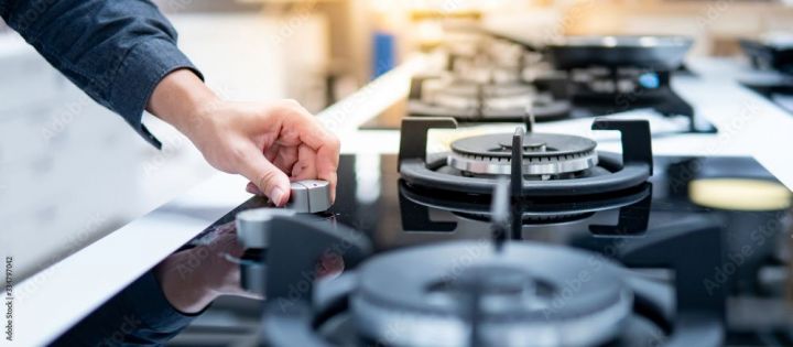В Татарстане злоумышленники под видом газовщиков просят детей включить конфорки в доме
