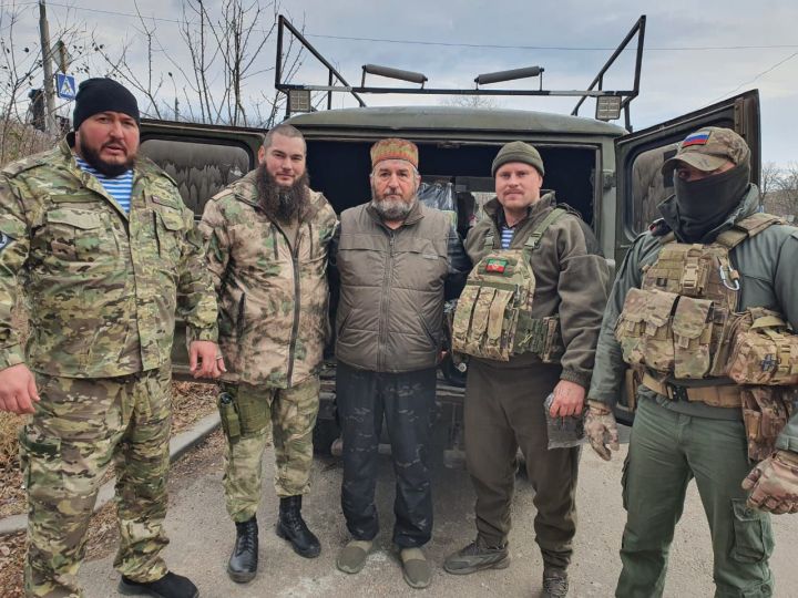 Священнослужители отправились в Донецк для передачи гуманитарного груза
