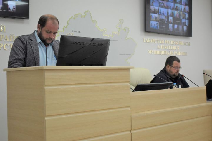 В Алексеевском состоялось заседание комиссии по чрезвычайным ситуациям