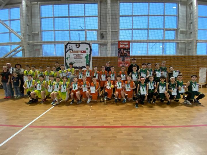 Алексеевские баскетболисты завоевали бронзу