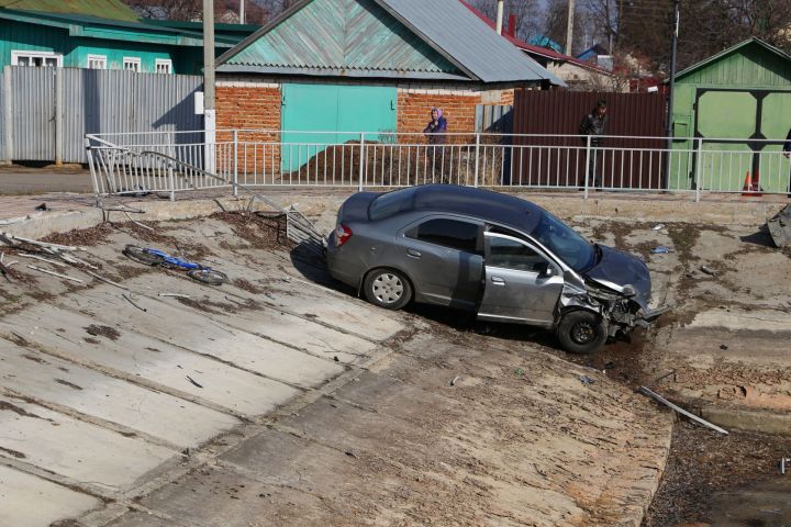 В Алексеевском иномарка сбила мальчика на территории парка