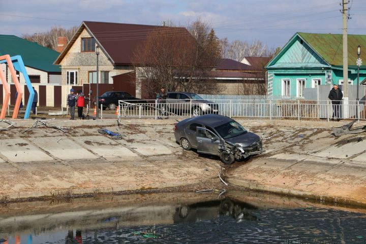 В Алексеевском иномарка сбила мальчика на территории парка