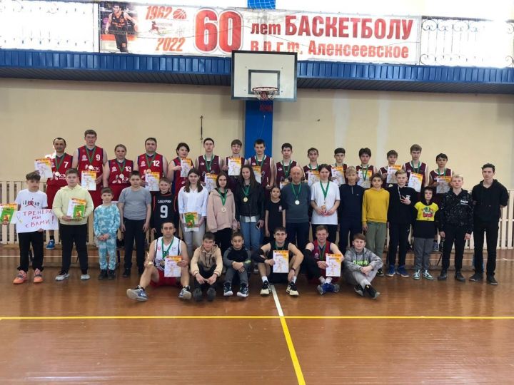 Празднование дня рождения баскетбола прошло в Алексеевском