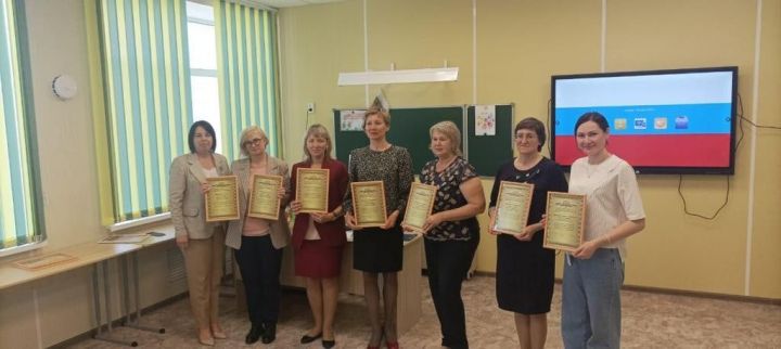 Заместители директоров школ по воспитательной работе подвели итоги учебного года