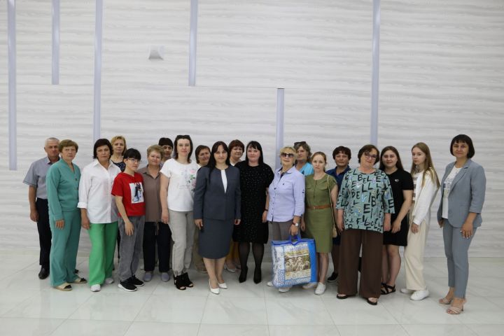 Коллективу Алексеевской ДШИ представили нового руководителя