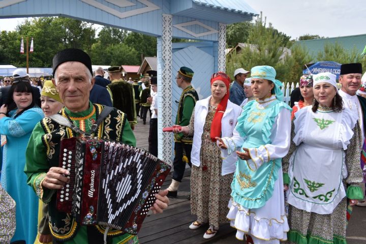 Фоторепортаж: Алексеевский район представил свою культуру на Казанском Сабантуе