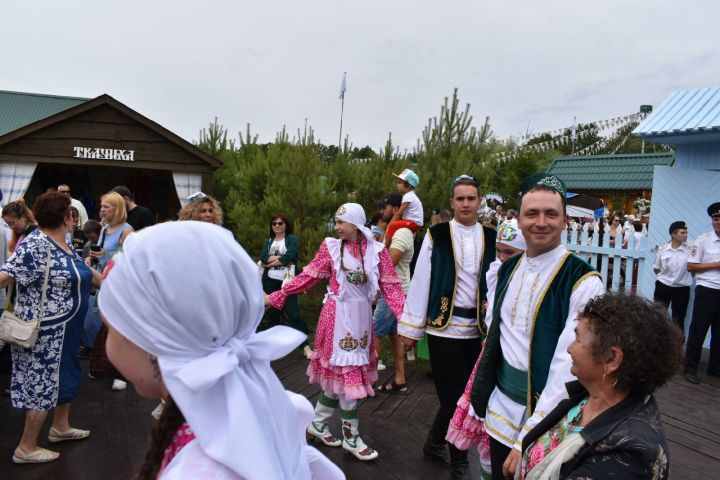 Фоторепортаж: Алексеевский район представил свою культуру на Казанском Сабантуе