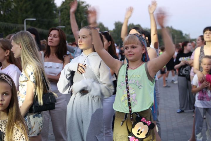 Море пены и зажигательная музыка: в Алексеевском отпраздновали День молодежи