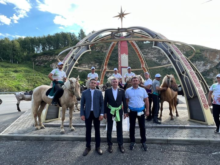 В Республике Алтай финишировал конный пробег «Татарстан – Алтай»