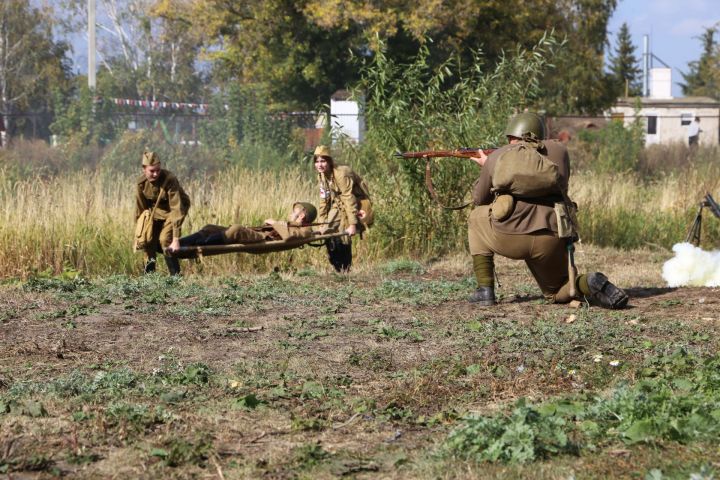 В Билярске провели военно-историческую реконструкцию боя на Днепре