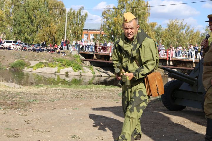 В Билярске провели военно-историческую реконструкцию боя на Днепре