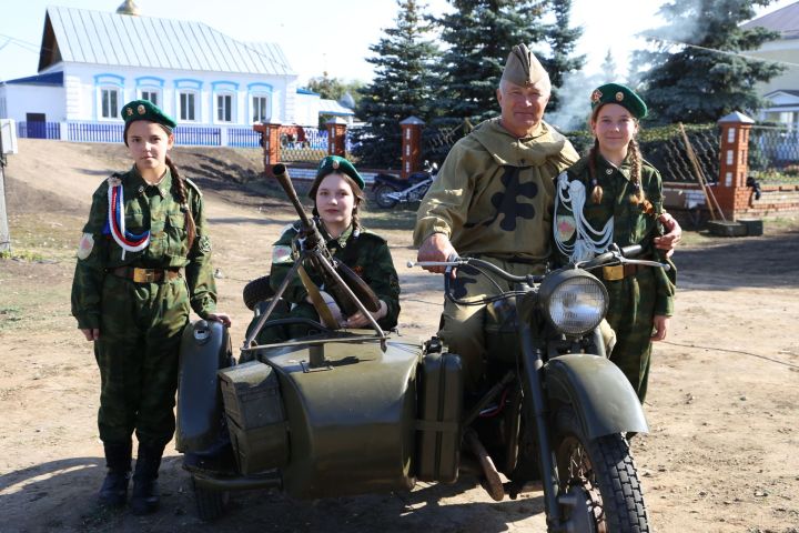 В Билярске провели военно-историческую реконструкцию боя на Днепре