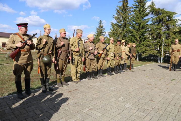 В Билярске провели митинг у памятника погибшим в ВОВ