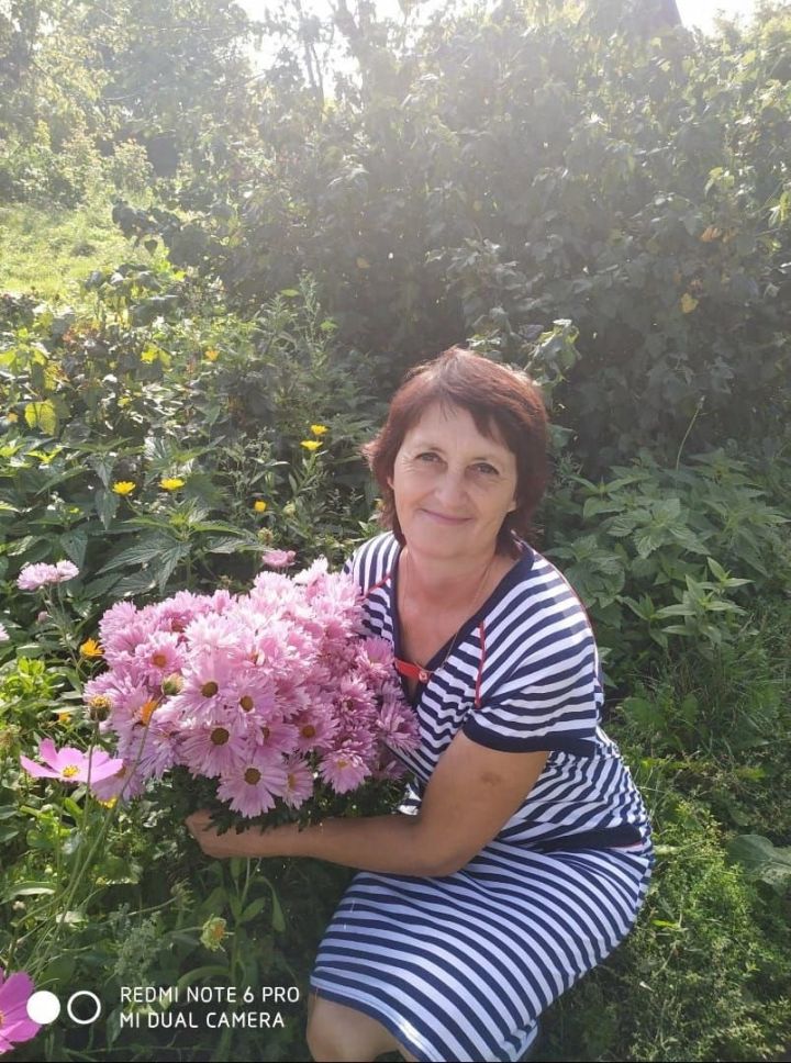 Жительница Левашево поздравила воспитателей с профессиональным праздником