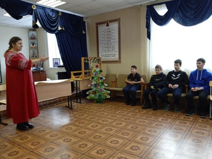 В Рождественские дни Алексеевский храм посетили дети приюта «Забота»