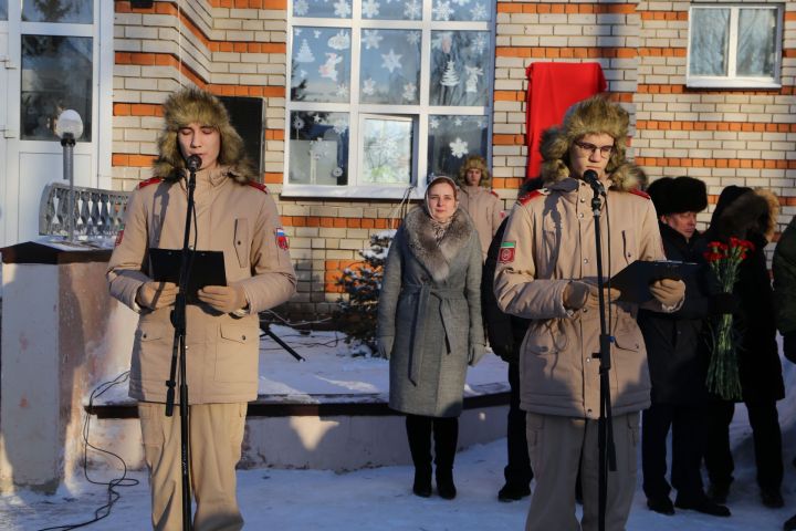 Герой России Баксиков принял участие в открытии памятных досок землякам — бойцам СВО