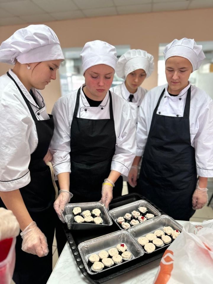 В Алексеевском колледже прошел мастер-класс по азиатской кухне от бренд-шефа