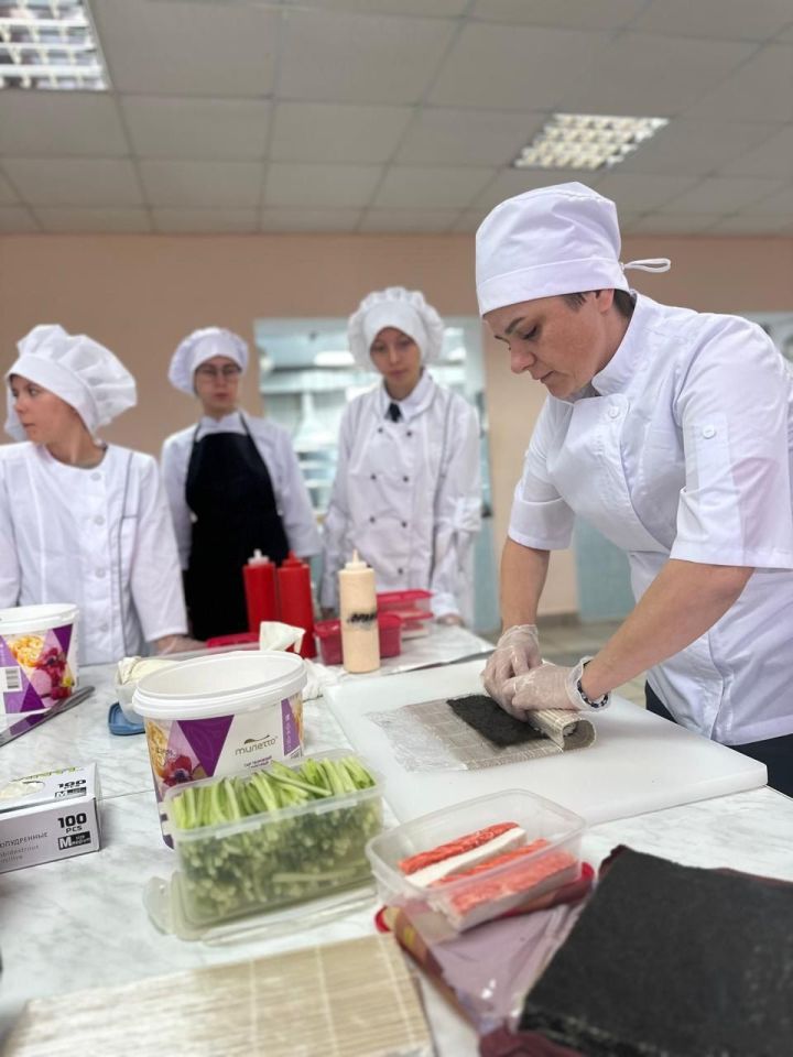 В Алексеевском колледже прошел мастер-класс по азиатской кухне от бренд-шефа