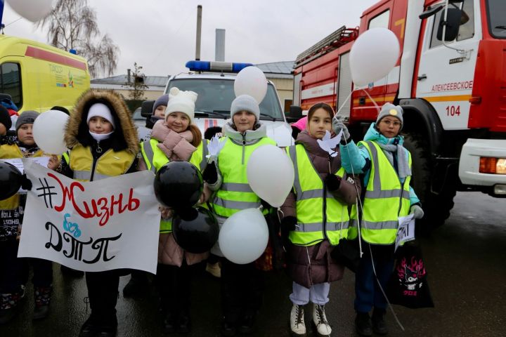 В Алексеевском прошла акция ко Дню памяти жертв ДТП