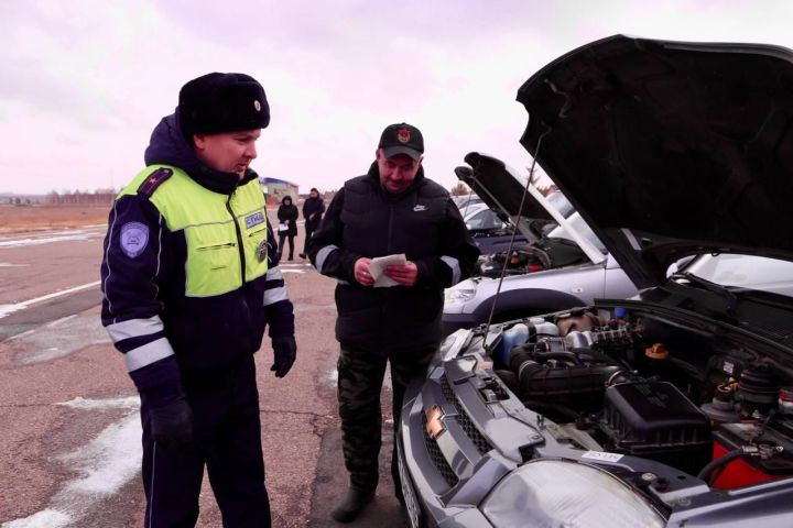 В Алексеевском районе состоялся осмотр служебных автомобилей