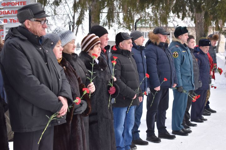 В День защитника Отечества в Алексеевском состоялся памятный митинг