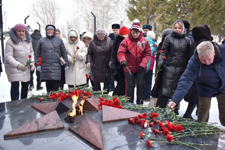 В День защитника Отечества в Алексеевском состоялся памятный митинг