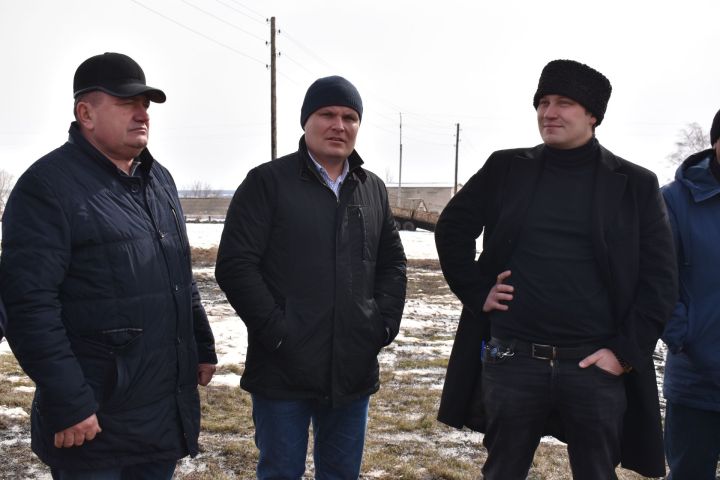Заместитель министра сельского хозяйства и продовольствия РТ Рустем Гайнуллов принял участие в смотре-конкурсе по подготовке к весенне-полевым работам