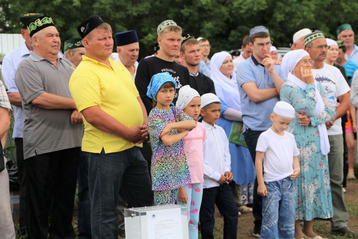 В мечети «Альфат» отпраздновали Курбан-байрам