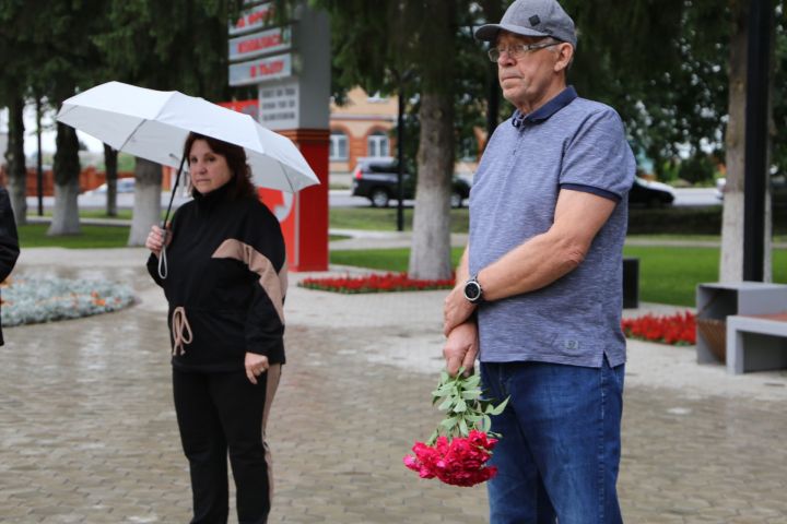 В Парке Победы состоялся памятный митинг в День памяти и скорби