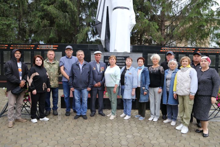 В Парке Победы состоялся памятный митинг в День памяти и скорби