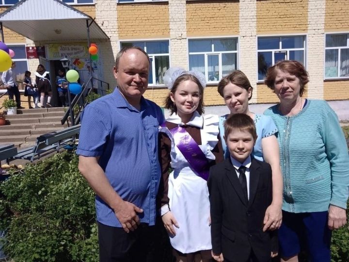 Семья Валиуллиных —  пример заботы, труда и таланта