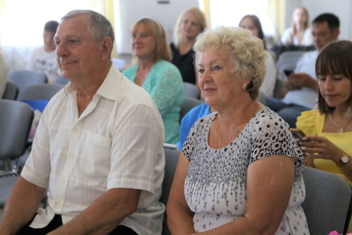 В День семьи, любви и верности в Алексеевском чествовали юбилейные семейные пары