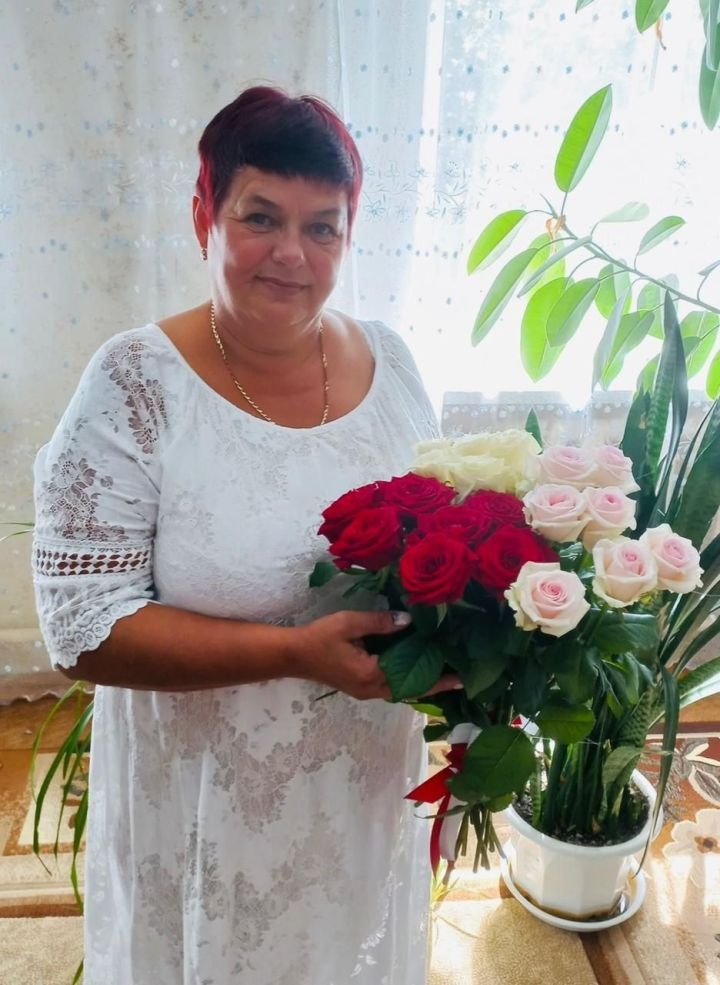 Свой юбилей отметила замечательная женщина — Людмила Михаеш